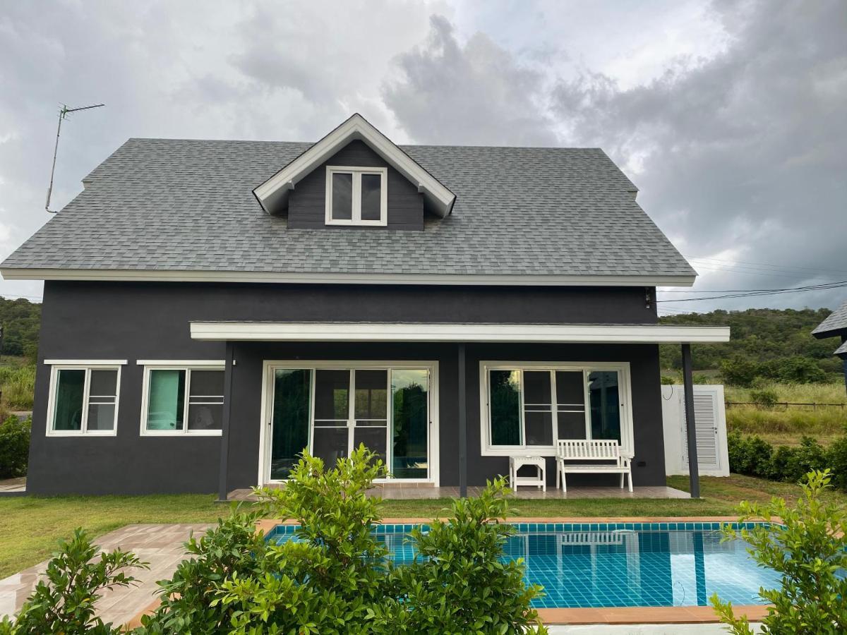 Hotel The Barn Hua Hin Khao Tao Esterno foto