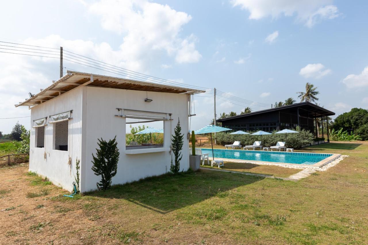 Hotel The Barn Hua Hin Khao Tao Esterno foto