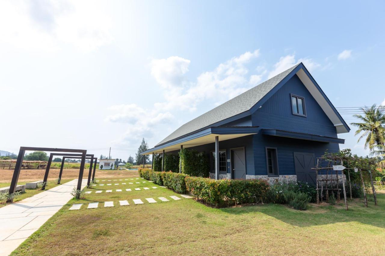 Hotel The Barn Hua Hin Khao Tao Esterno foto